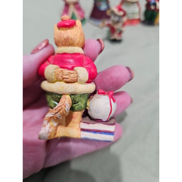 Vintage Marshall Pottery Christmas Cats and a mouse! - Picture 3 of 16